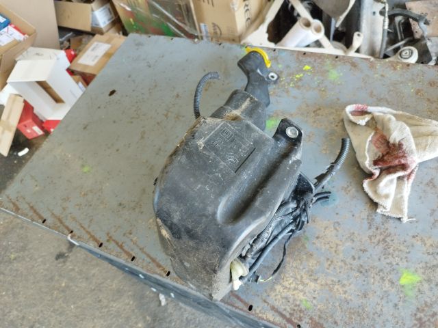 bontott OPEL ASTRA H Ablakmosó Tartály