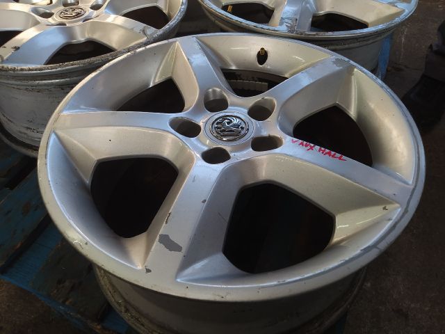 bontott OPEL ASTRA H Alufelni Szett