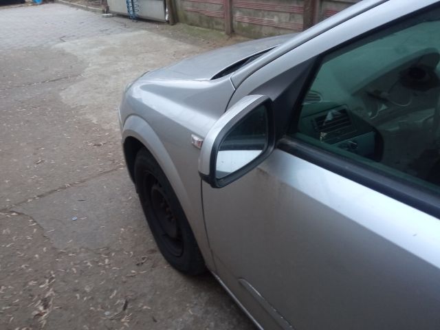 bontott OPEL ASTRA H Bal B Oszlop Burkolat