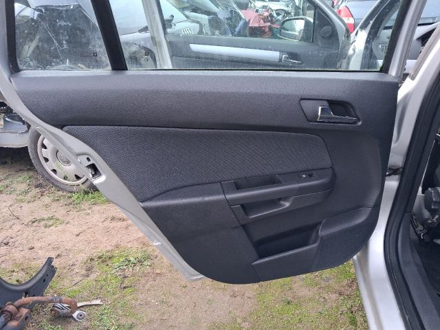 bontott OPEL ASTRA H Bal B Oszlop Burkolat