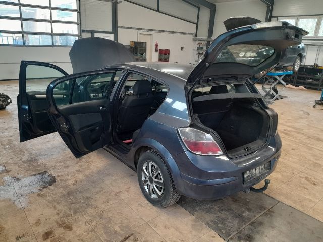 bontott OPEL ASTRA H Bal C Oszlop Burkolat