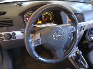 bontott OPEL ASTRA H Bal C Oszlop Burkolat