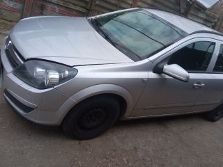 bontott OPEL ASTRA H Bal C Oszlop