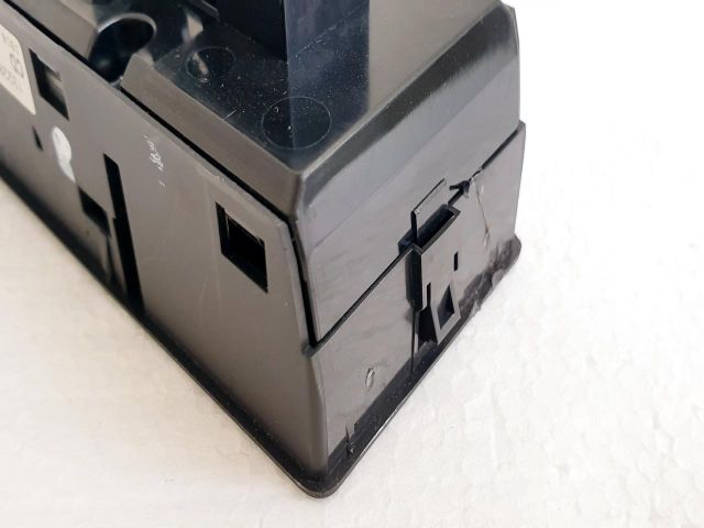 bontott OPEL ASTRA H Bal első Ablakemelő Kapcsoló