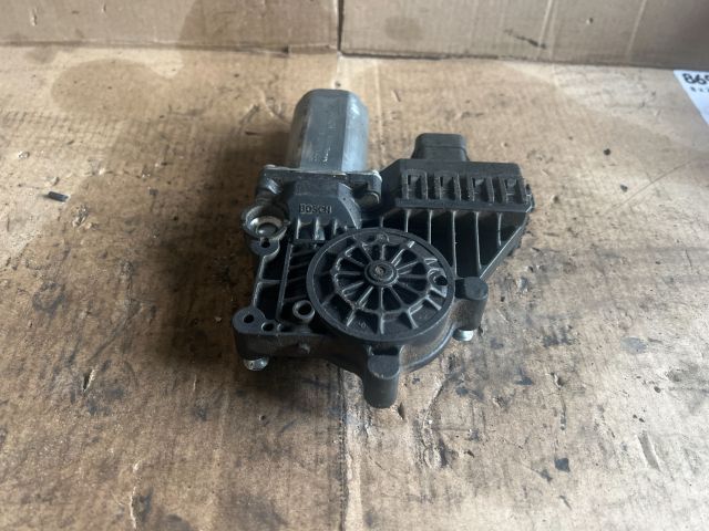 bontott OPEL ASTRA H Bal első Ablakemelő Motor