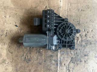 bontott OPEL ASTRA H Bal első Ablakemelő Motor