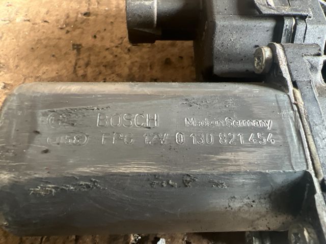 bontott OPEL ASTRA H Bal első Ablakemelő Motor