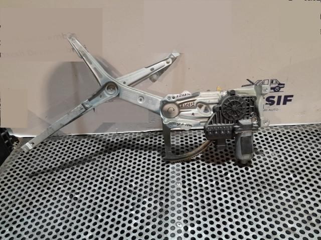 bontott OPEL ASTRA H Bal első Ablakemelő Szerkezet (Elektromos)