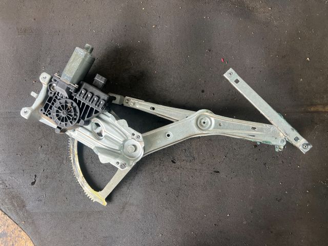 bontott OPEL ASTRA H Bal első Ablakemelő Szerkezet (Elektromos)