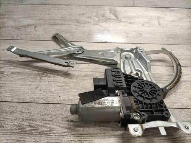 bontott OPEL ASTRA H Bal első Ablakemelő Szerkezet (Elektromos)