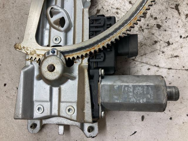 bontott OPEL ASTRA H Bal első Ablakemelő Szerkezet (Elektromos)