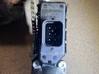 bontott OPEL ASTRA H Bal első Ablakemelő Szerkezet (Elektromos)