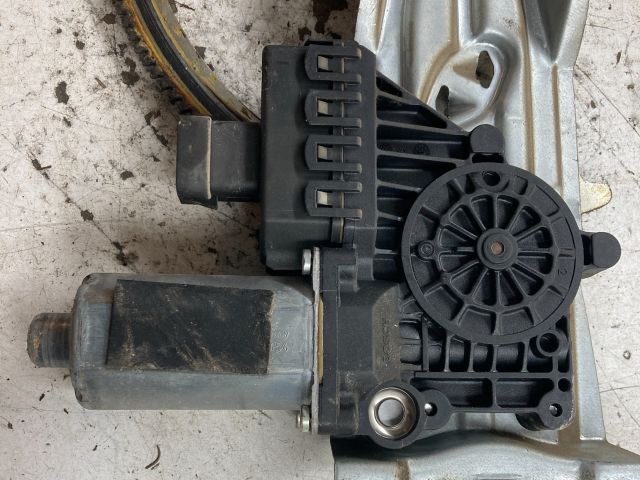 bontott OPEL ASTRA H Bal első Ablakemelő Szerkezet (Elektromos)