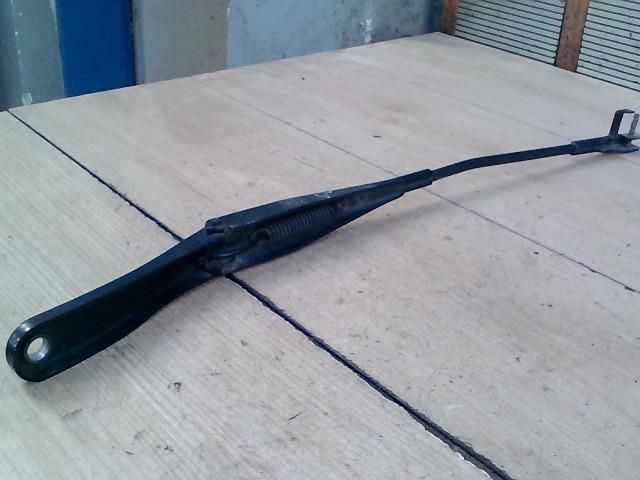 bontott OPEL ASTRA H Bal első Ablaktörlő Kar