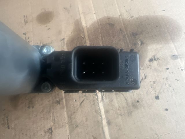 bontott OPEL ASTRA H Bal első Ablaktörlő Motor