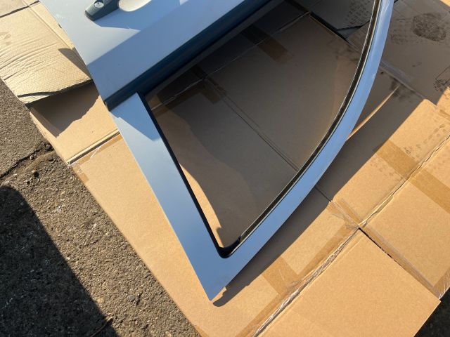 bontott OPEL ASTRA H Bal első Ajtó (Üres lemez)