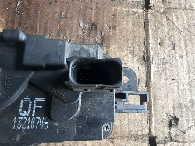 bontott OPEL ASTRA H Bal első Ajtózár