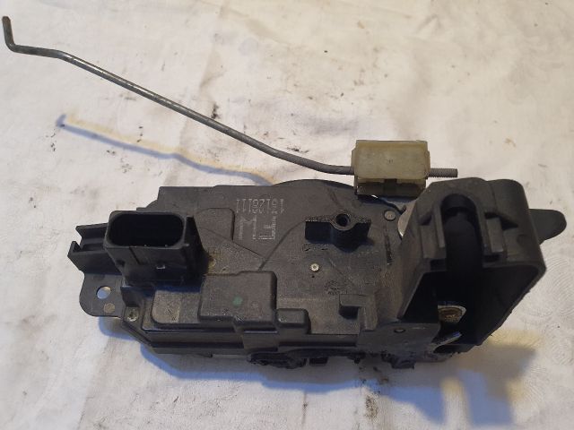 bontott OPEL ASTRA H Bal első Ajtózár