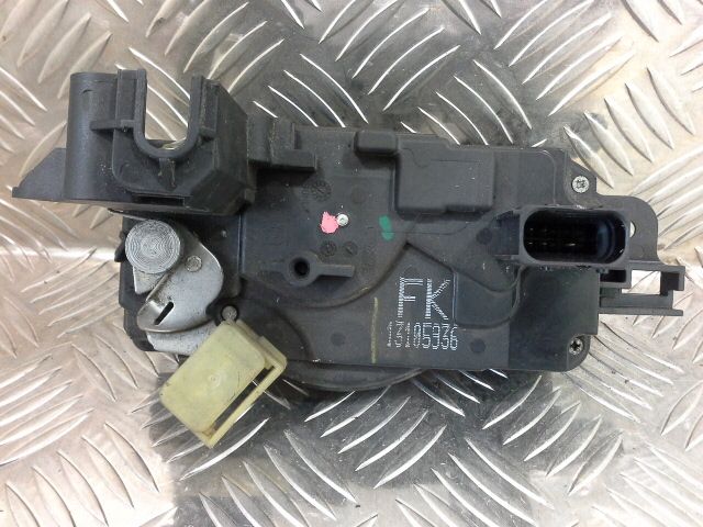 bontott OPEL ASTRA H Bal első Ajtózár