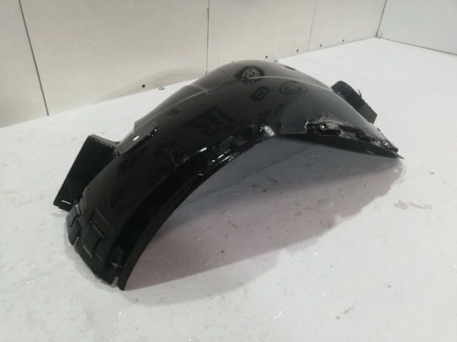 bontott OPEL ASTRA H Bal első Dobbetét (Kerékjárati, Műanyag)