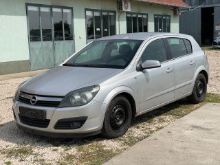 bontott OPEL ASTRA H Bal első Gumikéder