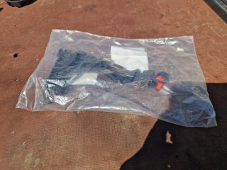 bontott OPEL ASTRA H Bal első Lökhárító Tartó (Műanyag)