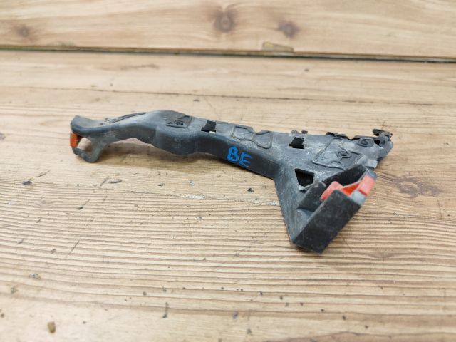 bontott OPEL ASTRA H Bal első Oldal Lökhárító Tartó (Műanyag)