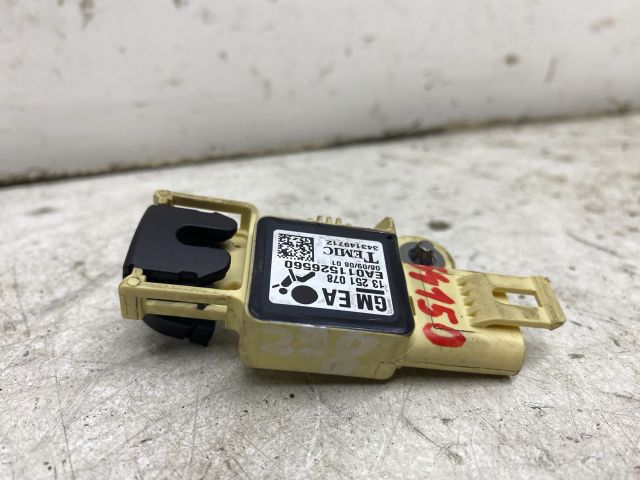 bontott OPEL ASTRA H Bal első Oldal Ütközés Érzékelő