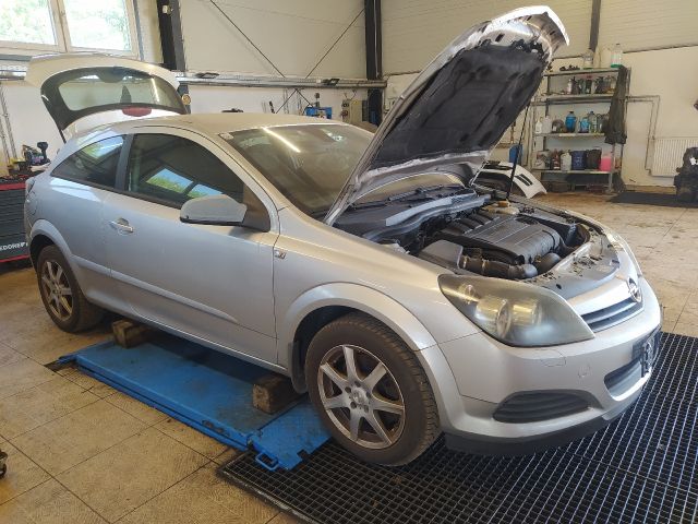 bontott OPEL ASTRA H Bal első Vízlehúzó Gumicsík