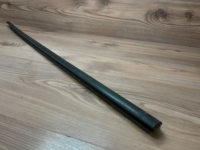 bontott OPEL ASTRA H Bal első Vízlehúzó Gumicsík