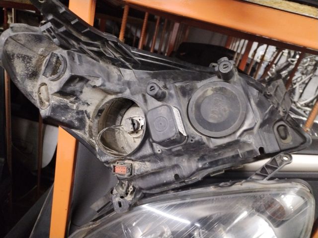 bontott OPEL ASTRA H Bal Fényszóró