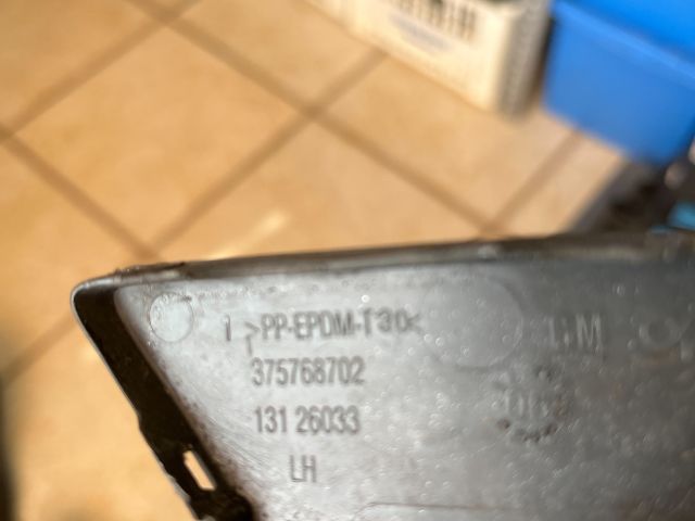 bontott OPEL ASTRA H Bal Fényszórómosó Fedél