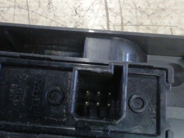 bontott OPEL ASTRA H Bal hátsó Ablakemelő Kapcsoló