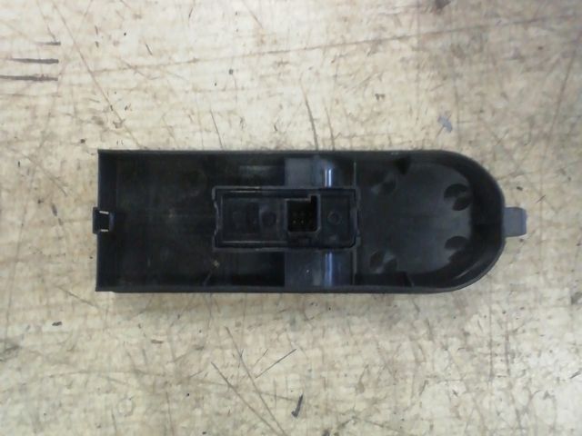 bontott OPEL ASTRA H Bal hátsó Ablakemelő Kapcsoló