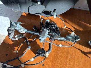 bontott OPEL ASTRA H Bal hátsó Ablakemelő Szerkezet (Elektromos)