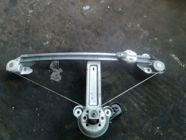 bontott OPEL ASTRA H Bal hátsó Ablakemelő Szerkezet (Mechanikus)