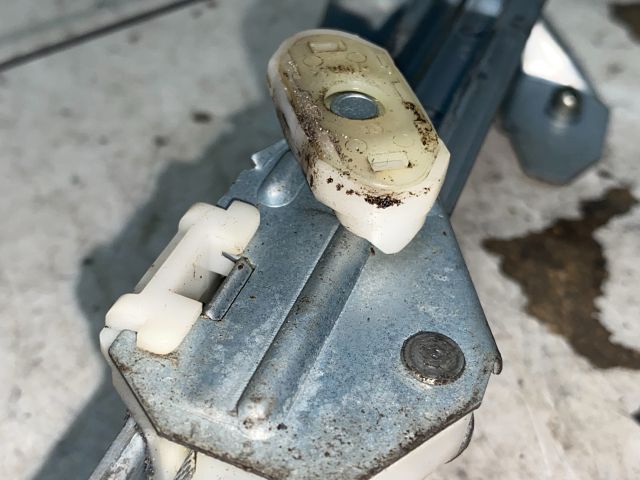 bontott OPEL ASTRA H Bal hátsó Ablakemelő Szerkezet (Mechanikus)