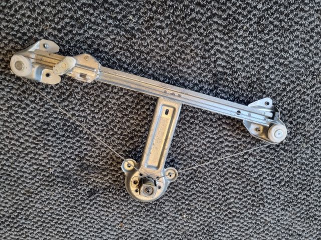 bontott OPEL ASTRA H Bal hátsó Ablakemelő Szerkezet (Mechanikus)