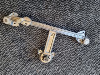 bontott OPEL ASTRA H Bal hátsó Ablakemelő Szerkezet (Mechanikus)