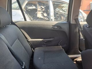 bontott OPEL ASTRA H Bal hátsó Ajtó Kárpit