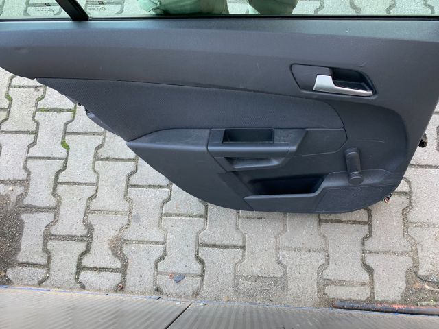 bontott OPEL ASTRA H Bal hátsó Ajtó Kárpit