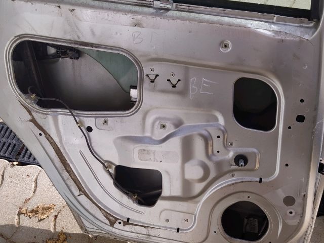 bontott OPEL ASTRA H Bal hátsó Ajtó (Részeivel)