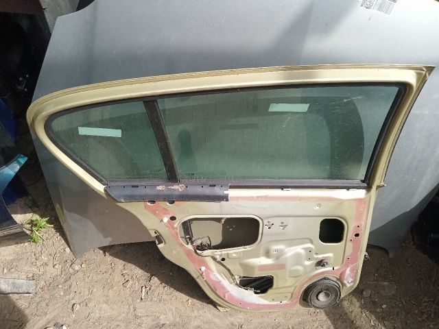 bontott OPEL ASTRA H Bal hátsó Ajtó (Részeivel)