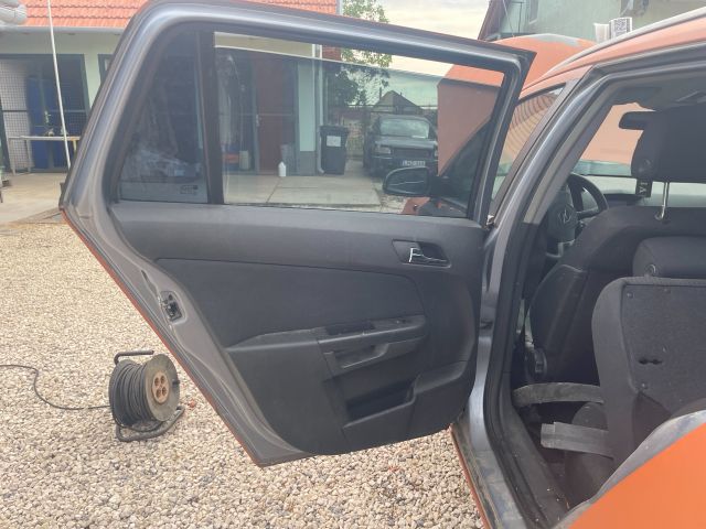 bontott OPEL ASTRA H Bal hátsó Ajtó (Üres lemez)