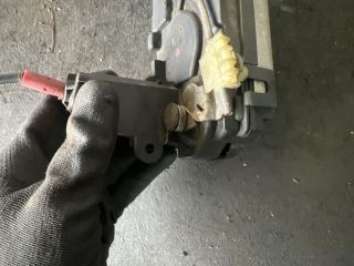 bontott OPEL ASTRA H Bal hátsó Ajtózár