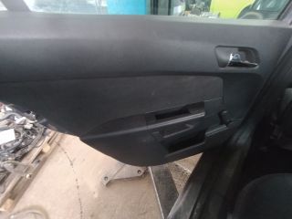 bontott OPEL ASTRA H Bal hátsó Alsó Zsanér