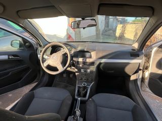 bontott OPEL ASTRA H Bal hátsó Biztonsági Öv Csat