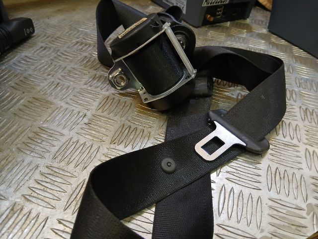 bontott OPEL ASTRA H Bal hátsó Biztonsági Öv