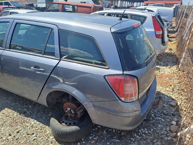 bontott OPEL ASTRA H Bal hátsó Csonkállvány Kerékaggyal