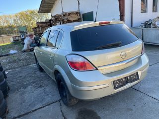 bontott OPEL ASTRA H Bal hátsó Fejtámla